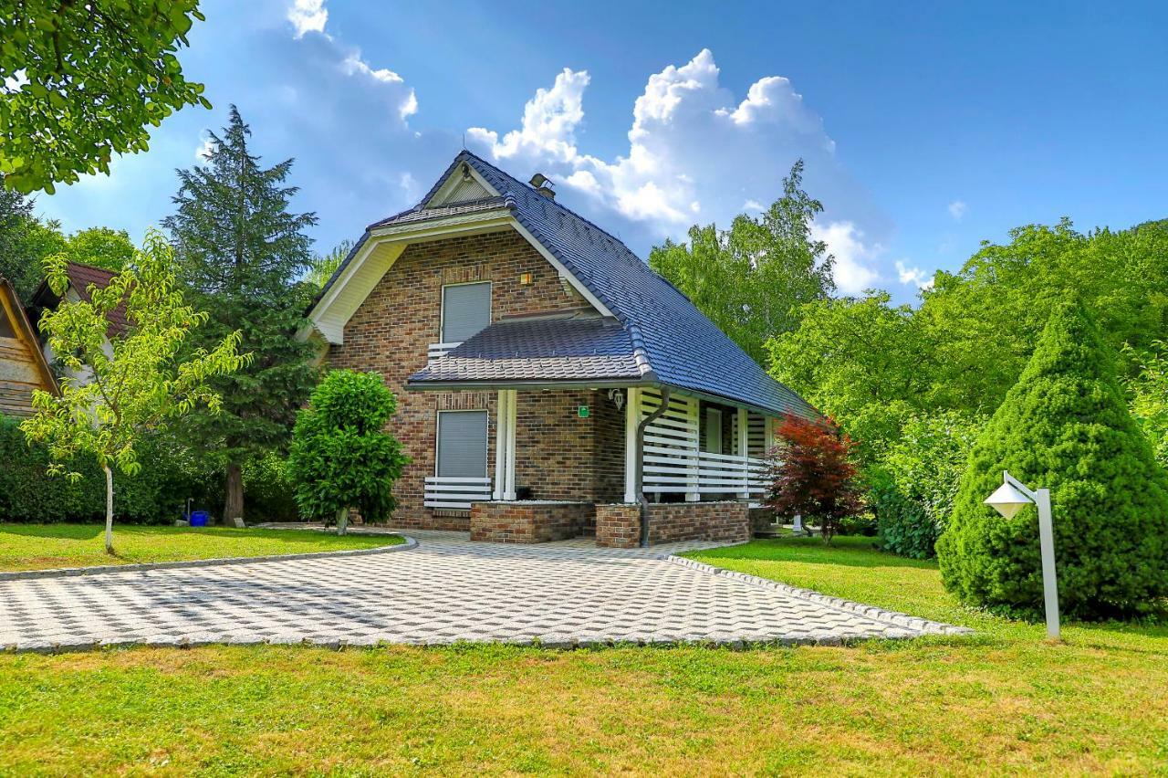 Holiday Home Villa Sara Бихач Экстерьер фото